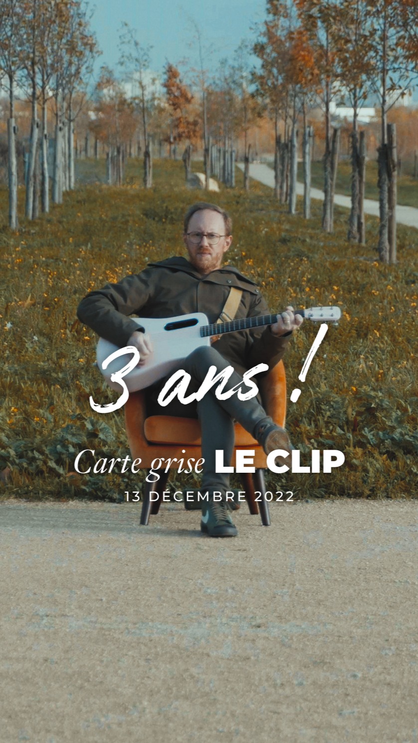 🎂 Ce samedi 13 décembre 2025, mon clip « Carte grise » fête ses 3 ans.

Trois ans, c’est un joli chiffre. En numérologie, le 3 parle d’expression, de créativité, de vibration. Finalement, ça lui ressemble plutôt bien.

Depuis trois ans, ce clip continue de vivre, d’être partagé, de trouver son chemin avec près de 45 000 vues et son lot de likes et de jolis commentaires. Le clip complet est disponible ici 👉🏻 https://bit.ly/clip-carte-grise-jerome-thierry

☺️ Vous pouvez me découvrir et me soutenir en écoutant « Jérôme THIERRY » sur les plateformes habituelles ou en vous abonnant à ma chaîne YouTube :

🎥 S’abonner à ma chaîne YouTube 👉🏻 https://bit.ly/youtube-jerome-thierry
🎧 Écouter mon album « À la surface » 👉🏻 https://artists.landr.com/a-la-surface
💿 Acheter le CD de l’album « À la surface » 👉🏻 https://www.jeromethierry.com/product/album-a-la-surface-cd/

🎬 Le clip de « Carte grise » a été tourné dans ma @cormeillesenparisis, par mon agence audiovisuelle @dronyair, avec @ciberflyer_rc aux manettes du drone.

Merci à celles et ceux qui suivent, écoutent, partagent…
La suite s’écrit toujours, note après note. ✨🎶

#cartegrise #alasurface #jeromethierry #chansonfrancaise #varietefrancaise #clipmusical #creation #musiqueindependante @followers