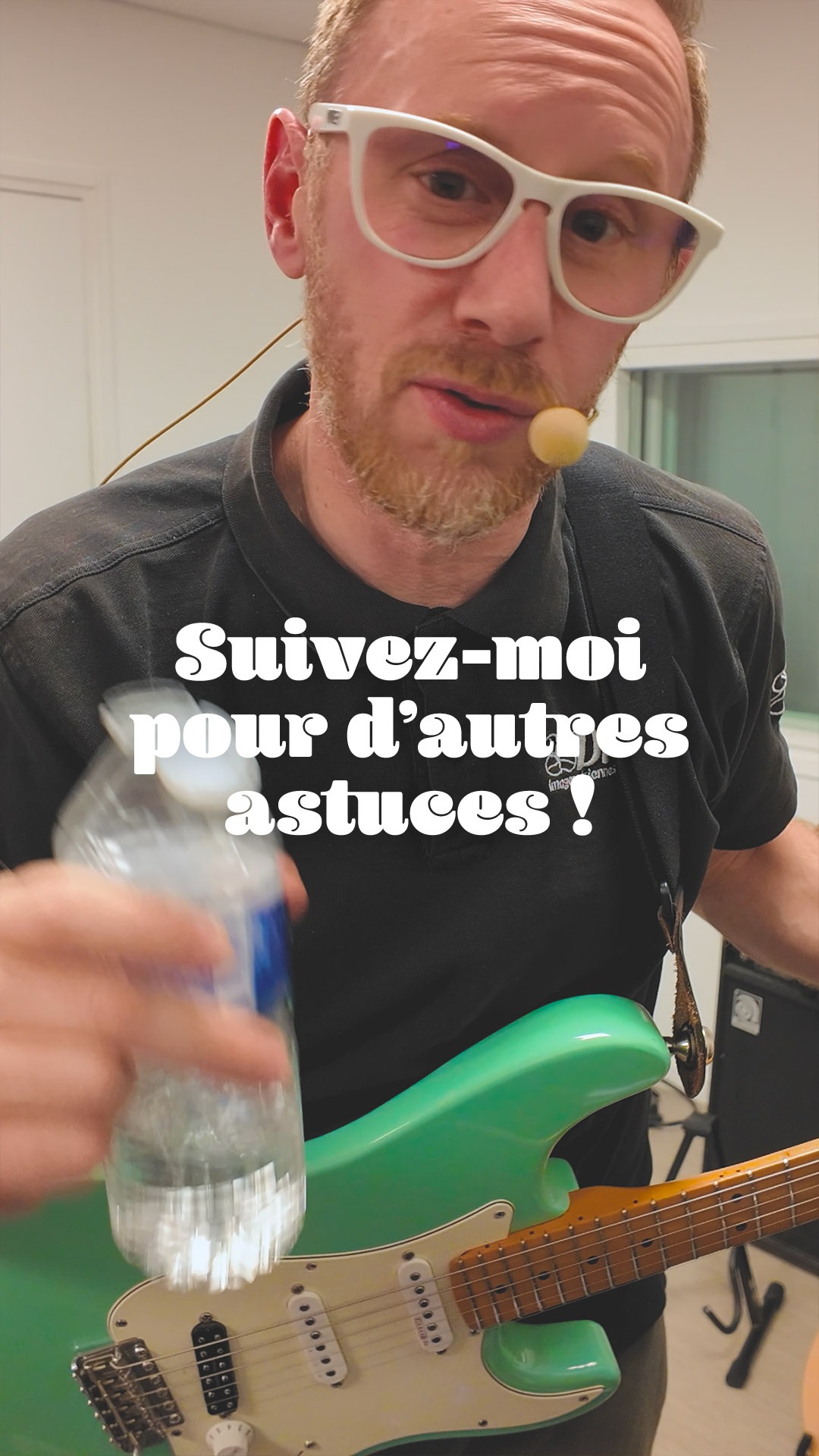 Le truc, c'est de ne pas boire dans le micro, sinon, bah, il est mort ! Suivez-moi pour plus d'astuces. #astuces